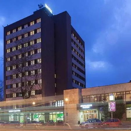 Hotel Harmony Club
