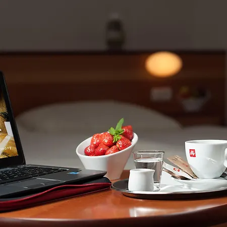 Harmony Club Otel 3*
