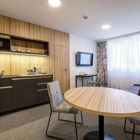 Hotel Harmony Club
