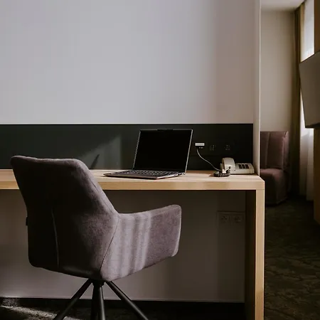 Hotel Harmony Club