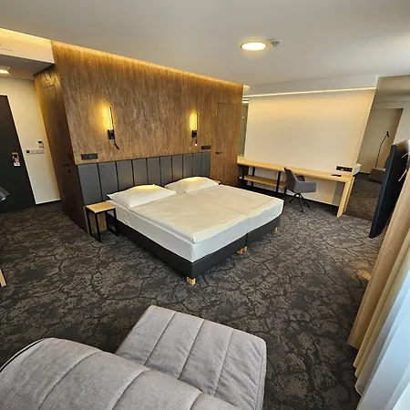 Harmony Club Отель Острава