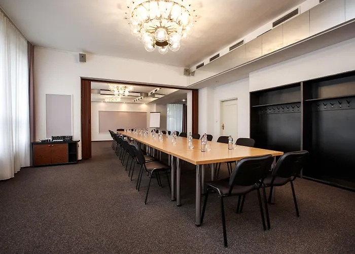 Harmony Club Otel Ostrava