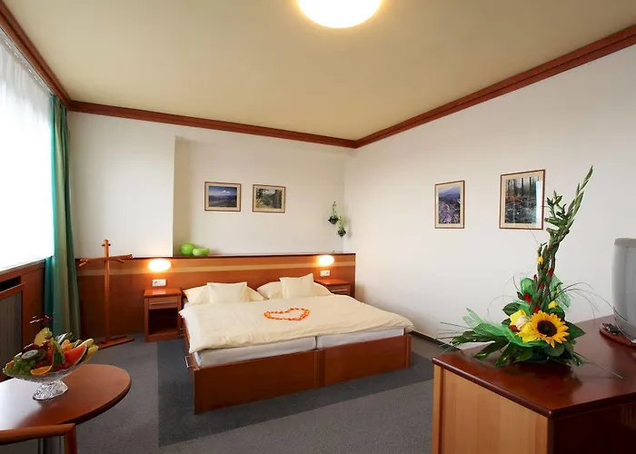 Harmony Club Hotell 3*